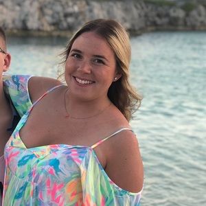 Meet your Posher, Caitlyn